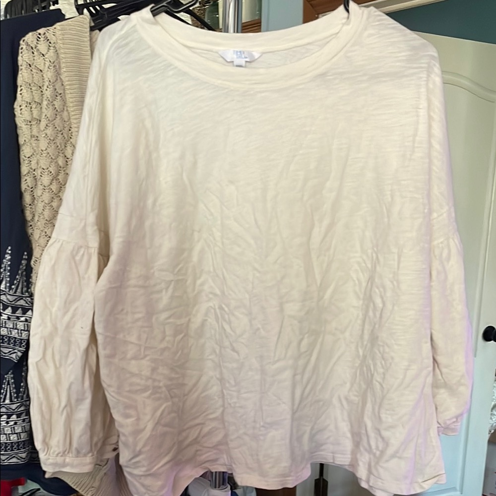 Time and Tru Cream Oversized Sweatshirt